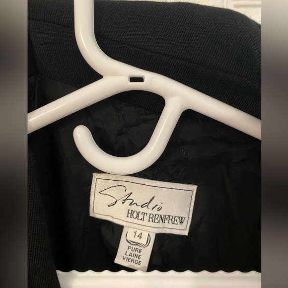 Holt Renfrew Blazer - Picture 2 of 5